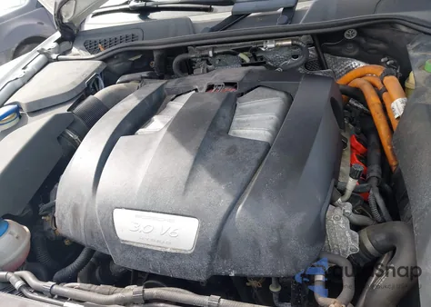 2014 Porsche Cayenne Hybrid S из США, поврежденный, VIN WP1AE2A2XELA51060